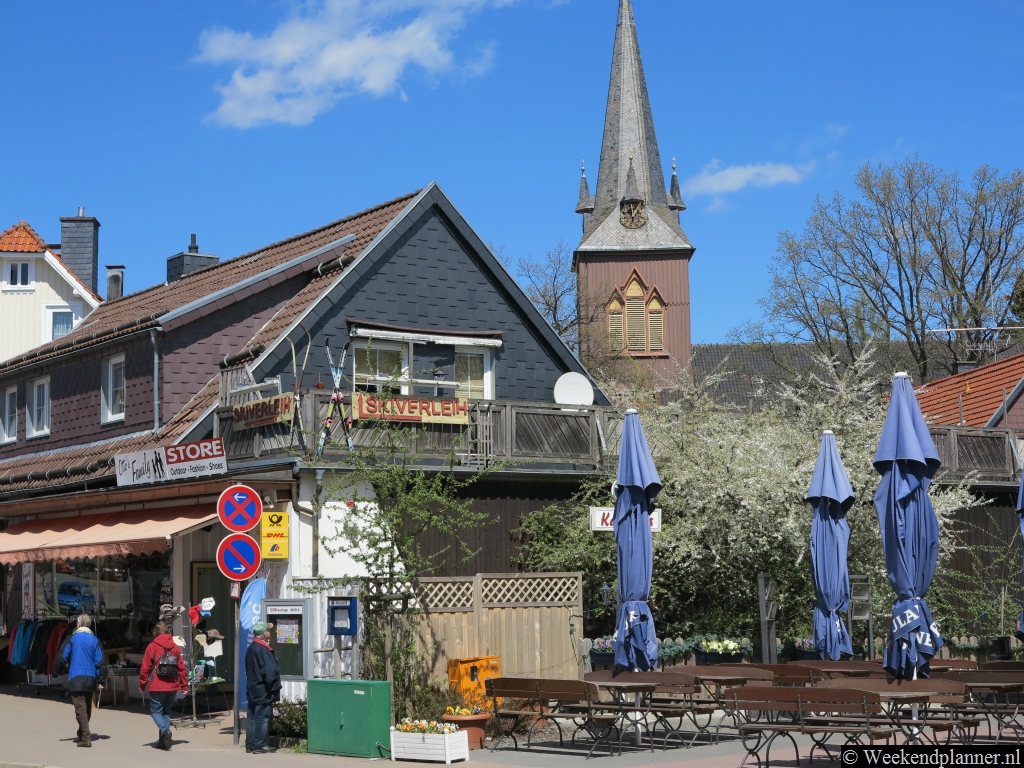 In de winter komen toeristen naar Braunlage voor de wintersport en in de zomer om te wandelen in de bergen van de Harz. Tip: Een weekend naar de Harz..